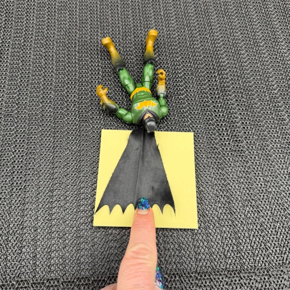 DC Comics Batman Action Figure Green Suit Black Cape Justice League 5 Inch